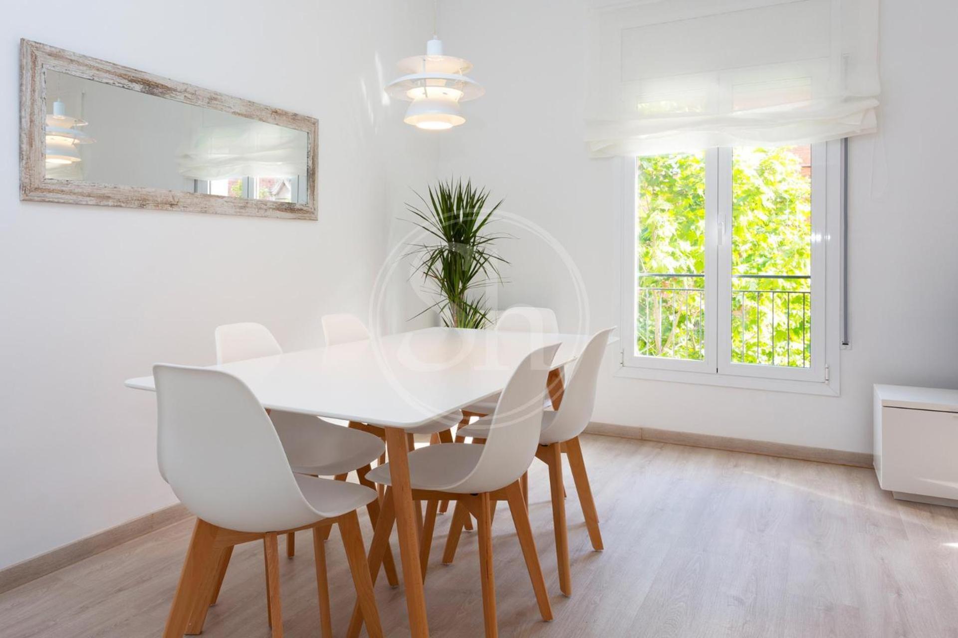 Apartamento Zona Sagrada Familia Iii *